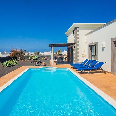 Eslanzarote Villa Eleonor, Super Wifi, Heated Pool, Sat Tv プラヤ・ブランカ エクステリア 写真