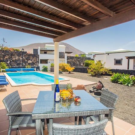 Eslanzarote Villa Eleonor, Super Wifi, Heated Pool, Sat Tv プラヤ・ブランカ エクステリア 写真