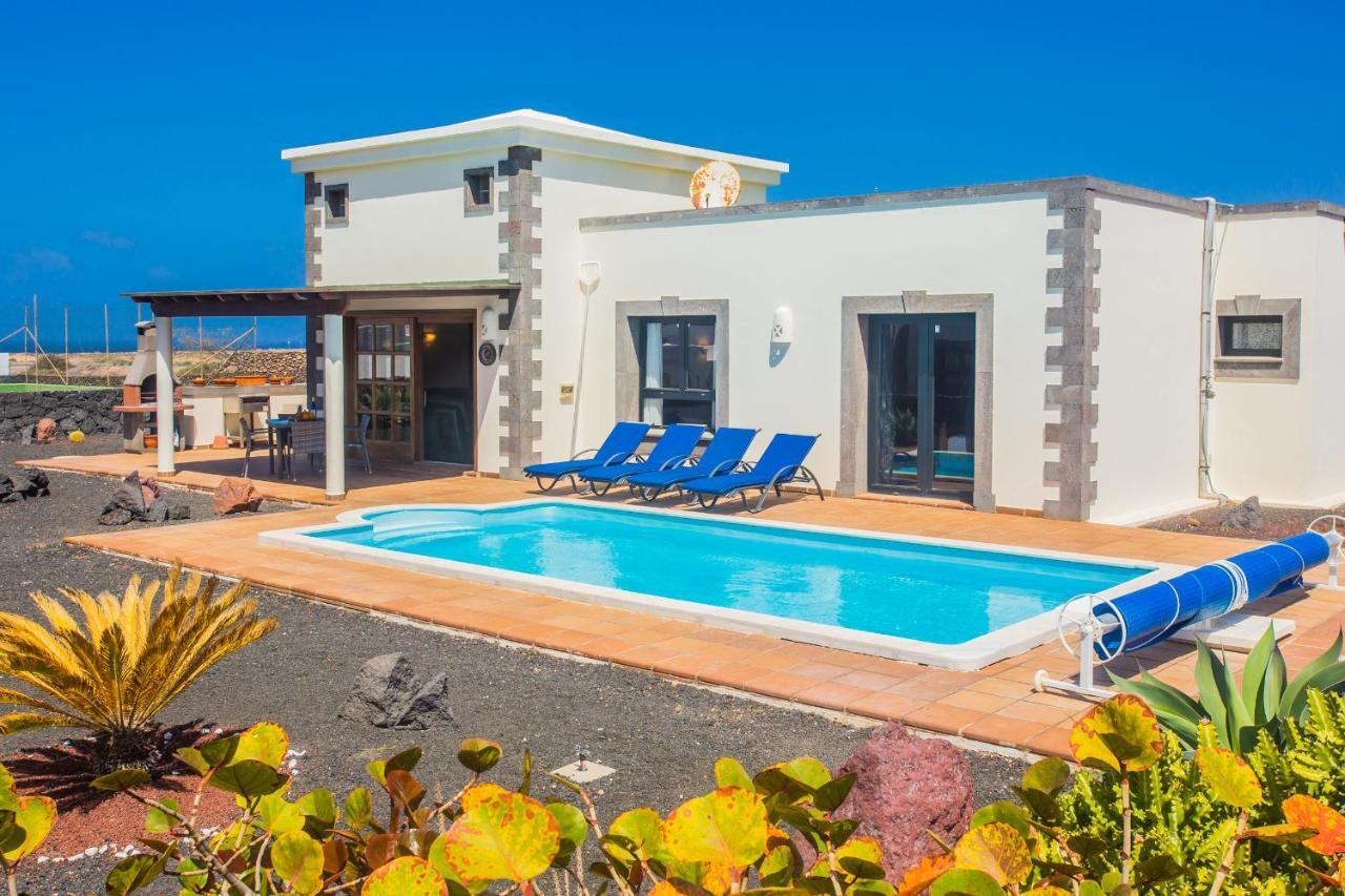 Eslanzarote Villa Eleonor, Super Wifi, Heated Pool, Sat Tv プラヤ・ブランカ エクステリア 写真