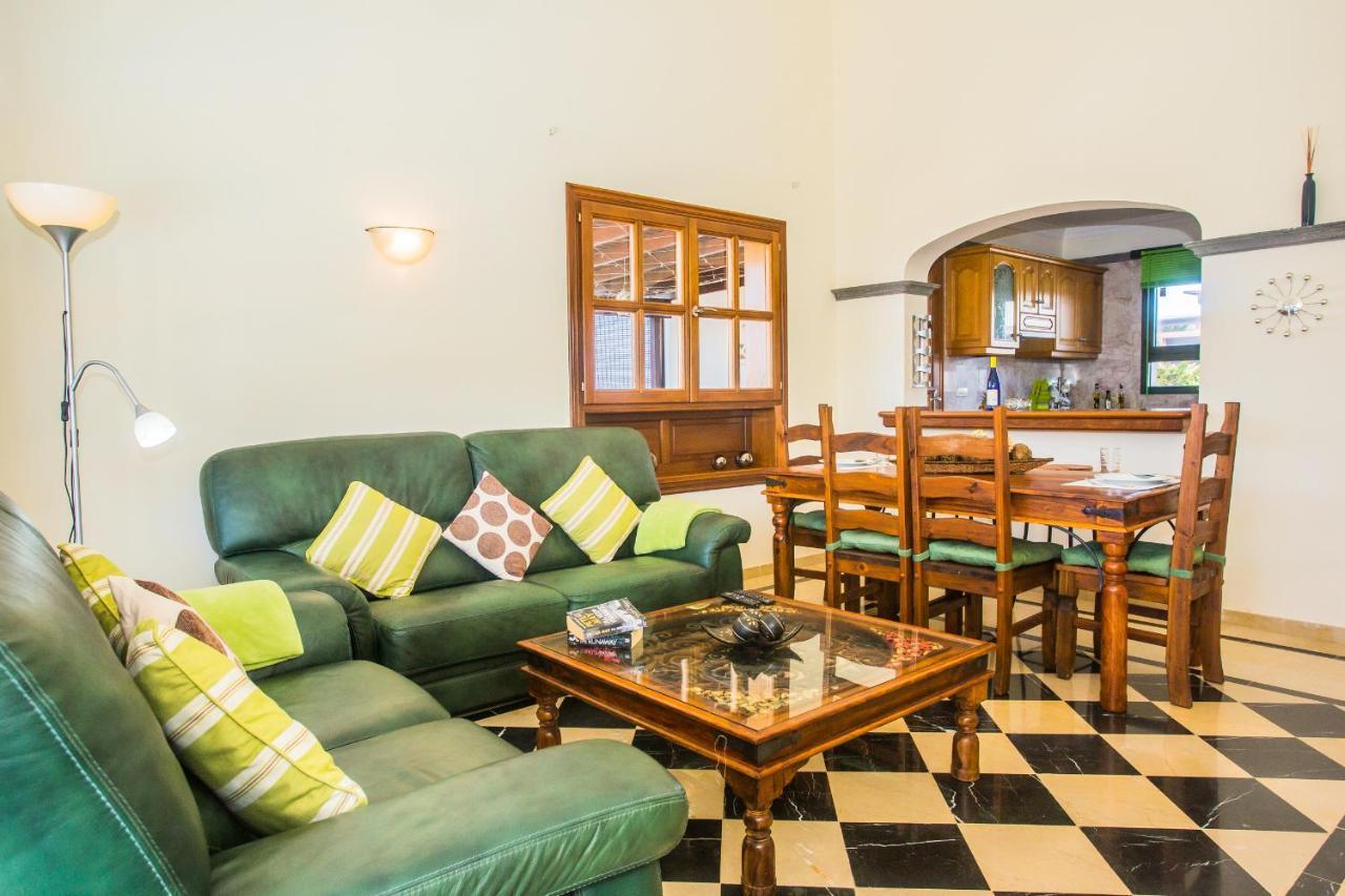 Eslanzarote Villa Eleonor, Super Wifi, Heated Pool, Sat Tv プラヤ・ブランカ エクステリア 写真